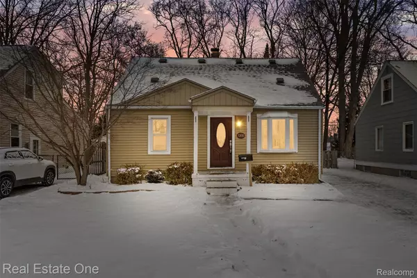 Royal Oak, MI 48073,1205 Donald AVE