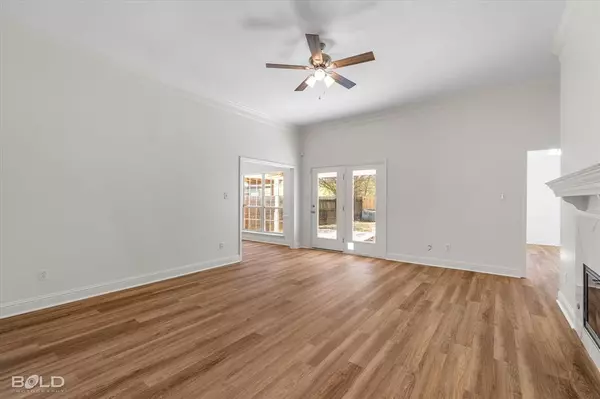 Bossier City, LA 71111,6004 Summerville Lane