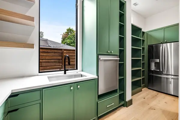 Dallas, TX 75229,3959 Hockaday Drive