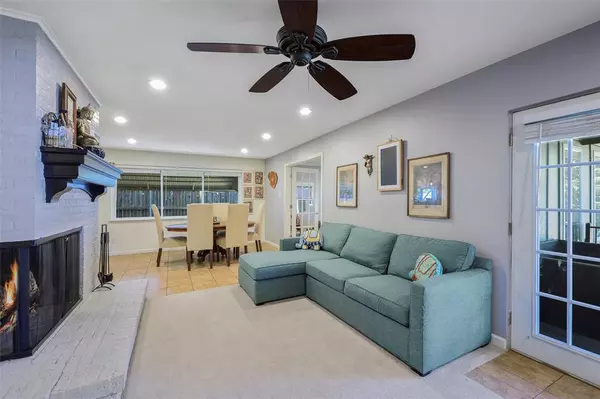 Dallas, TX 75238,9835 Estate Lane