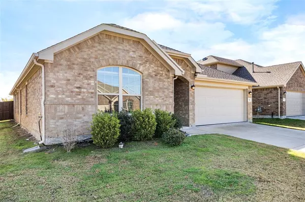 Arlington, TX 76002,702 Grassland Way