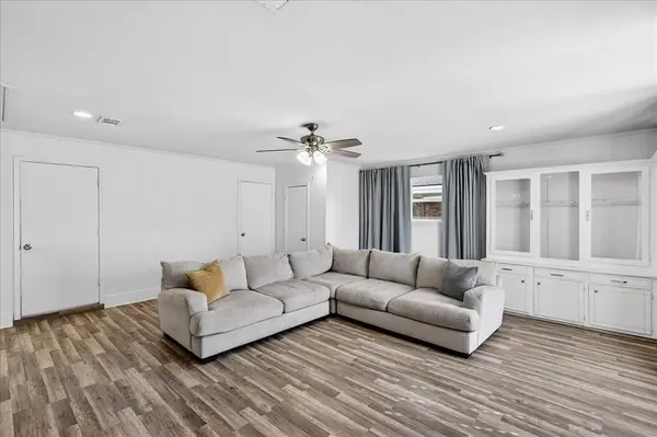 Kaufman, TX 75142,1407 Royal Drive