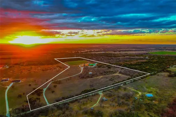 1436 County Rd 216, Iredell, TX 76649