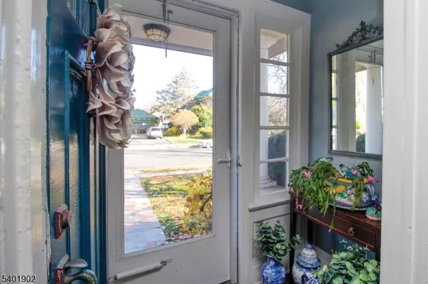 Clifton City, NJ 07011,301 3Rd St