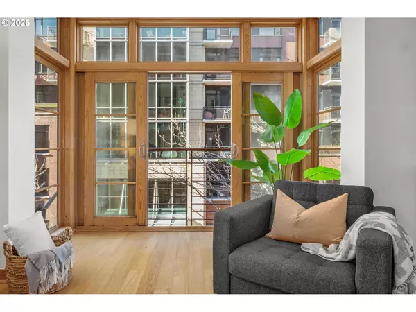 Portland, OR 97209,1130 NW 12TH AVE #308