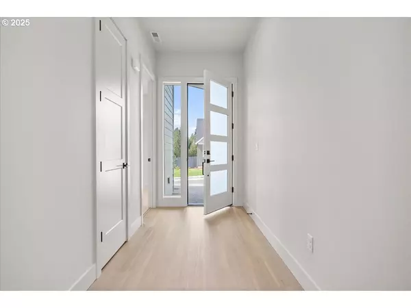 Vancouver, WA 98686,16705 NE 38TH AVE