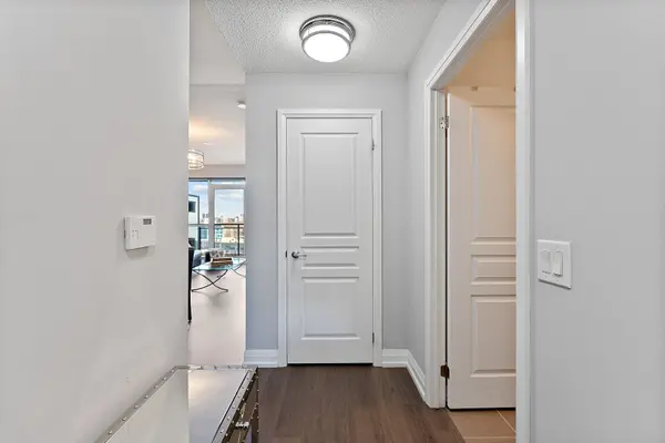 Toronto C13, ON M3C 0L9,85 The Donway WAY W #903