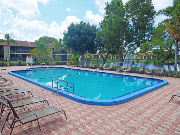 Deerfield Beach, FL 33442,1278 S Military Trl #121