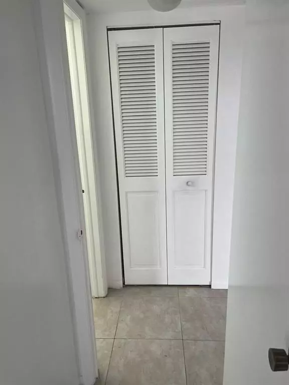 Tamarac, FL 33321,6301 N University Dr #310