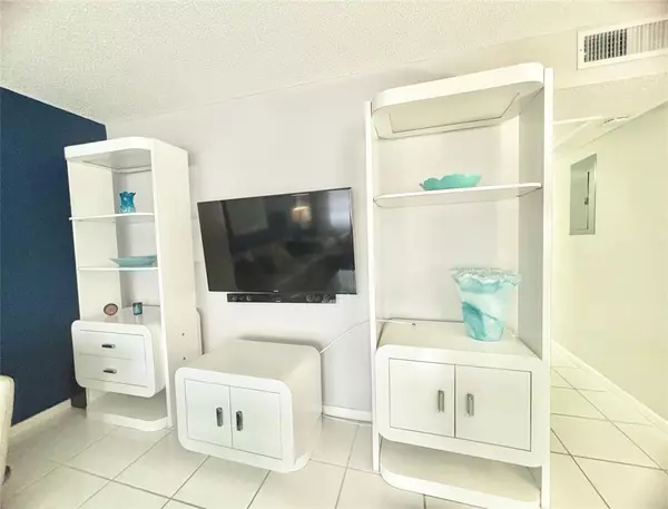 Deerfield Beach, FL 33442,361 Keswick C #361