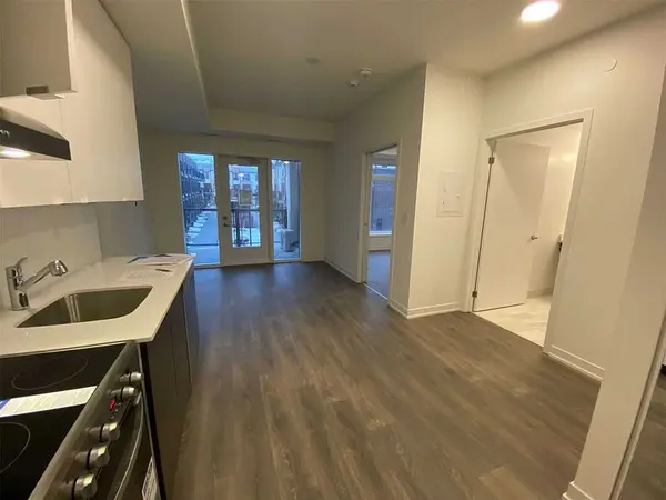 Toronto W04, ON M6M 0B8,120 Canon Jackson DR E #211