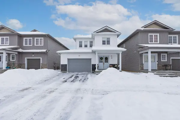 Loyalist, ON K0H 2H0,37 Brennan CRES