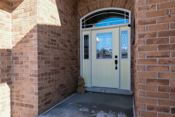 Brighton, ON K0K 1H0,11 Algonquin AVE