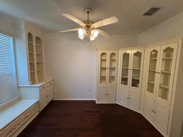 The Colony, TX 75056,6437 Landmark Trail