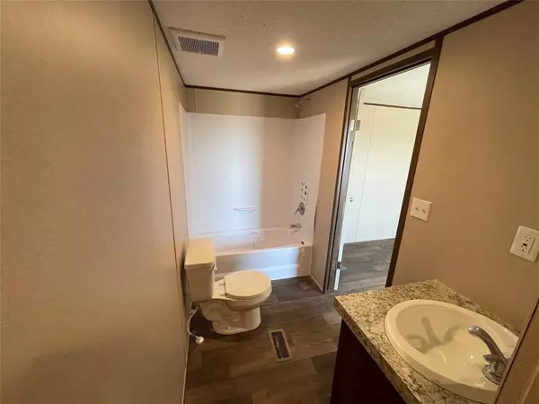 Hawley, TX 79525,11098 PR 316