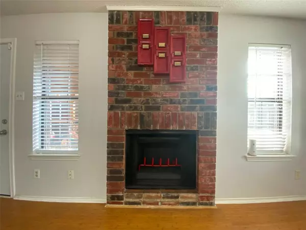 Arlington, TX 76012,2022 Minnie Drive