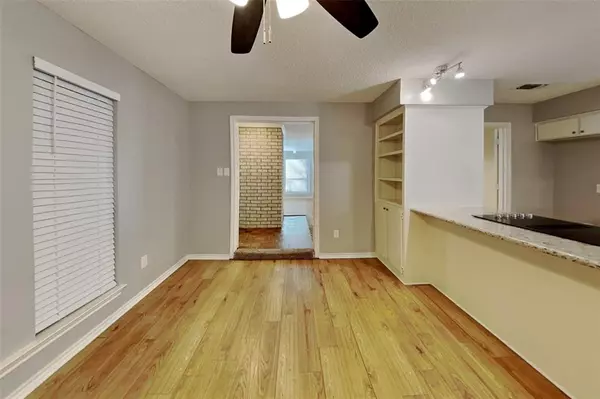 Benbrook, TX 76126,220 Meadowhill Drive