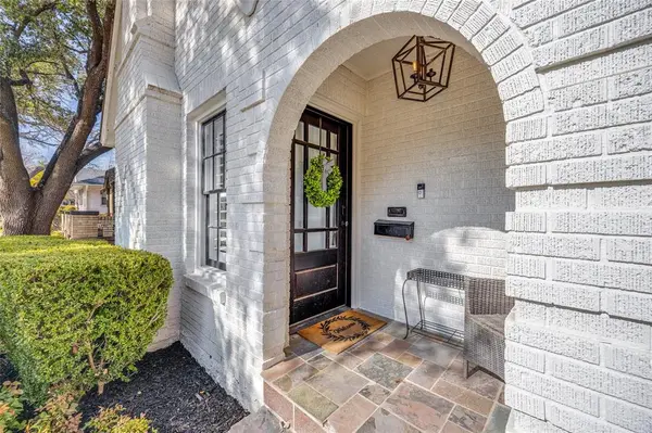 Dallas, TX 75208,919 Stewart Drive