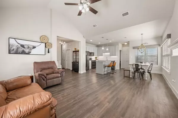 Pilot Point, TX 76258,824 E Northside Drive