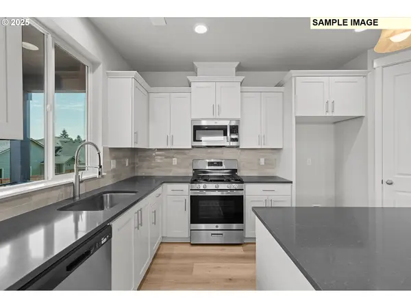 1017 NE Sagebrush DR #186, Estacada, OR 97023