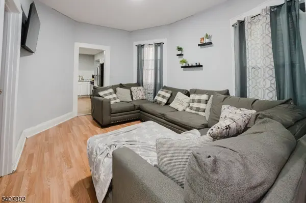 Newark City, NJ 07104,309 Summer Ave