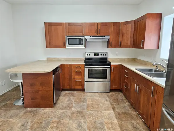 Swift Current, SK S9H 3M9,251 5th AVENUE SE