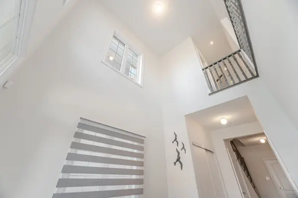 Brampton, ON L6R 4C9,20 Foxsparrow RD