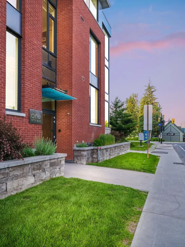 Glebe - Ottawa East And Area, ON K1S 5W3,1 Fifth AVE #205