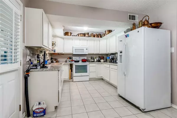 Dallas, TX 75218,8927 Groveland Drive