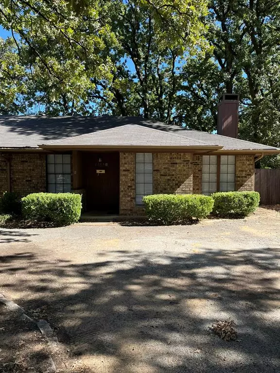 Arlington, TX 76013,2205 Landmark Court #B