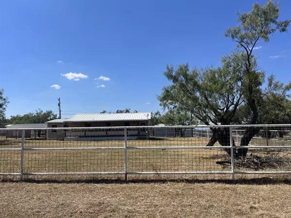 May, TX 76857,3310 Surfside Drive