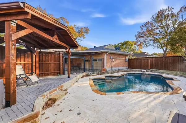 Garland, TX 75040,905 Daventry Drive