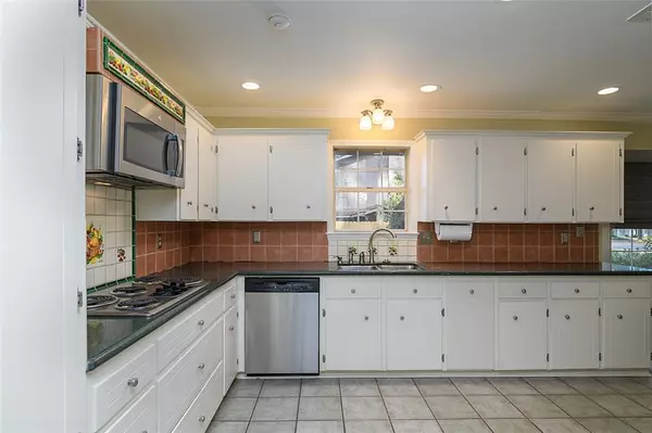 Shreveport, LA 71106,720 Cobblestone Drive