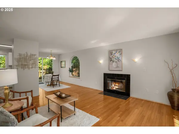 Portland, OR 97223,8123 SW HEARTHSIDE CT