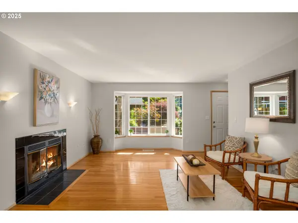 Portland, OR 97223,8123 SW HEARTHSIDE CT