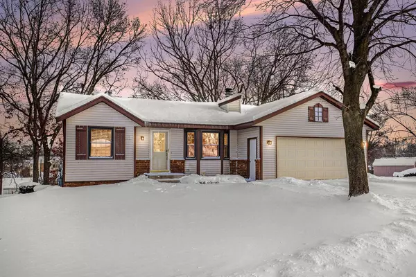 3450 Auburn AVE NE, Grand Rapids, MI 49525