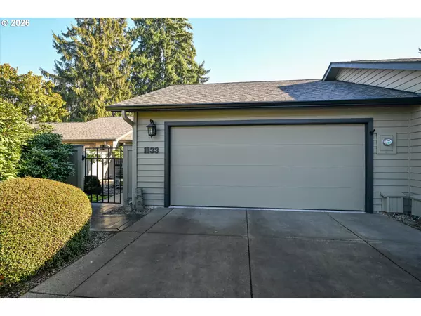 Eugene, OR 97401,1133 SPYGLASS DR