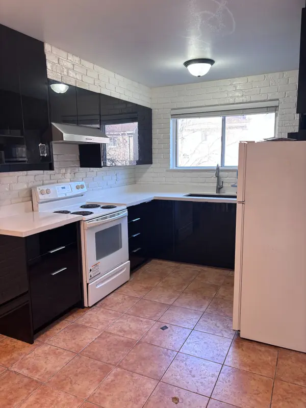 Toronto C15, ON M2H 1G6,5 Liszt Gate #608