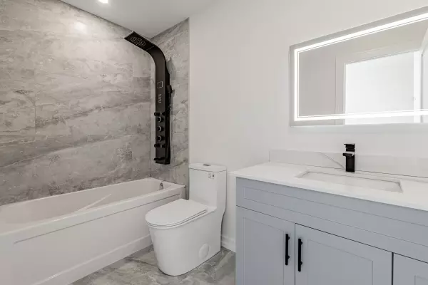 Toronto C03, ON M6C 3X7,171 Cedric AVE #Unit 2