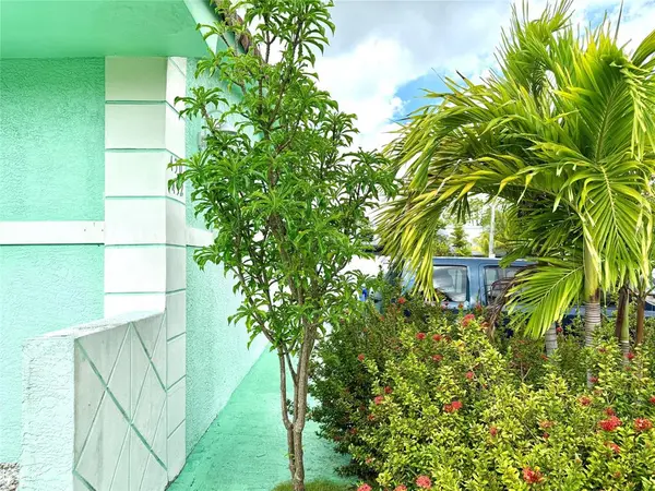 Miami, FL 33138,430 NE 75th St