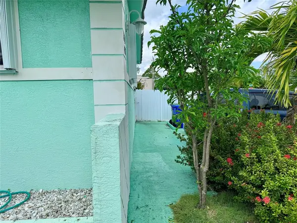 Miami, FL 33138,430 NE 75th St