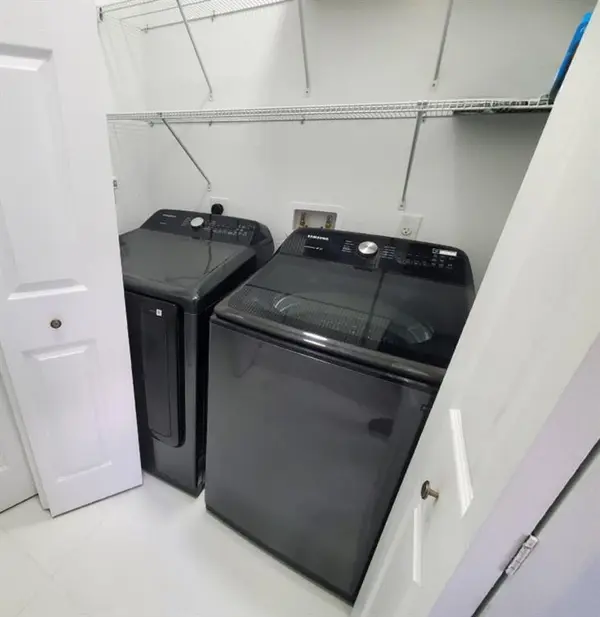 Fort Lauderdale, FL 33311,431 NW 7th Ter