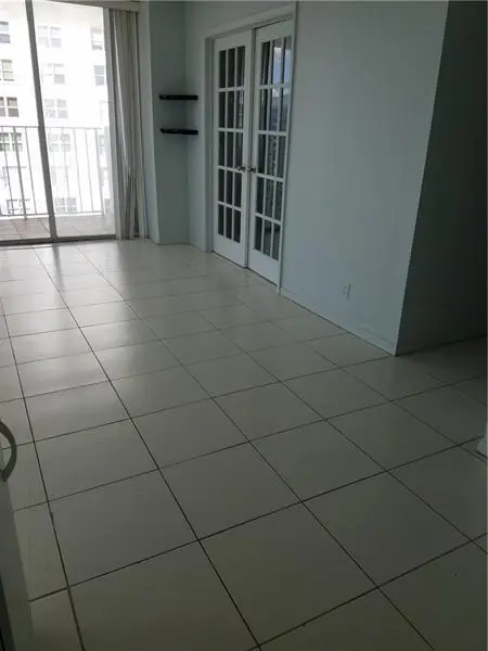 Pompano Beach, FL 33062,111 Briny Ave #2011