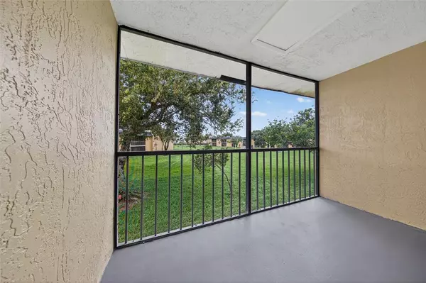 Boynton Beach, FL 33436,913 Meadows Circle #913