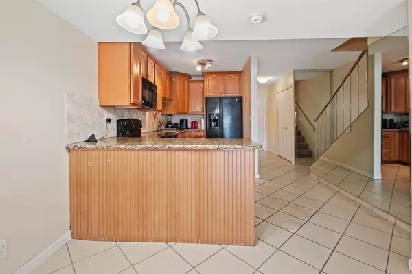 Deerfield Beach, FL 33064,1100 Crystal Lake Dr #105