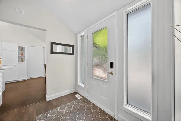 Tiny, ON L9M 0H4,78 FOREST CIR