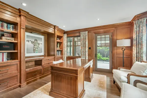 Hamilton, ON L8S 4C2,61 Oak Knoll DR