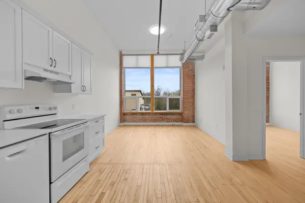 Carleton Place, ON K7C 1T4,150 Mill ST #111