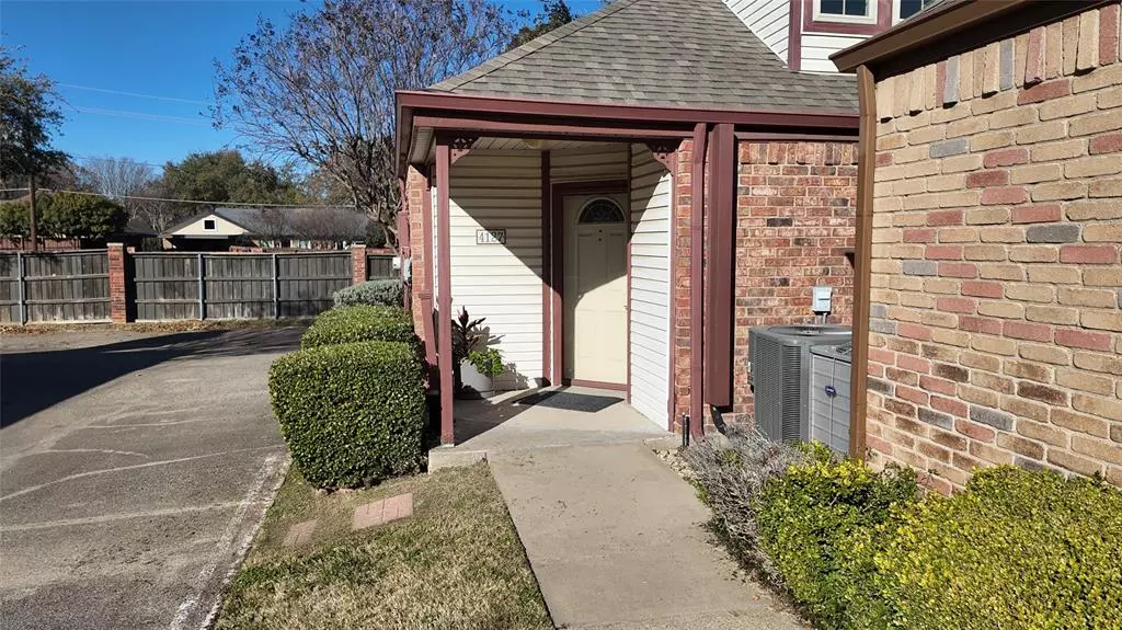 Dallas, TX 75287,4127 Hollow Oak Drive