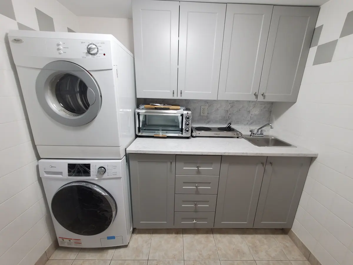 Vaughan, ON L6A 3S5,35 Lodgeway DR #Bsmnt